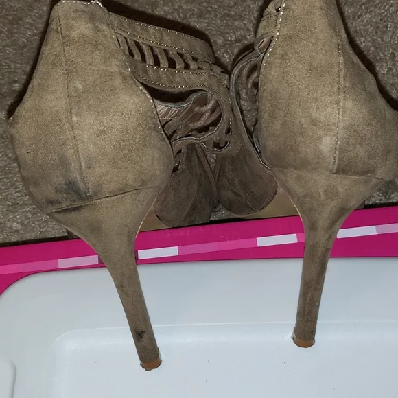 13M Dolce Vita Dark Tan Lace up suede open toe heel - Picture 5 of 12